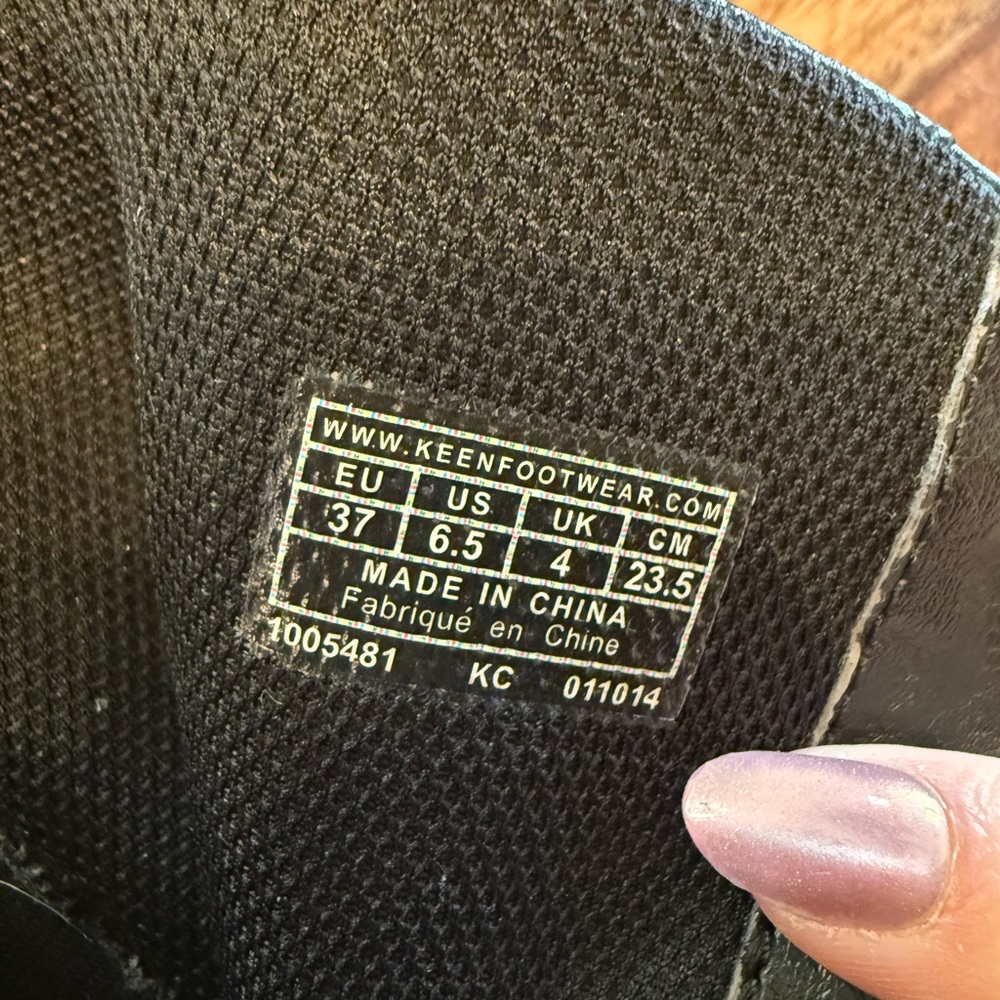 Keen Women’s Tall Leather Boots - Picture 7 of 8